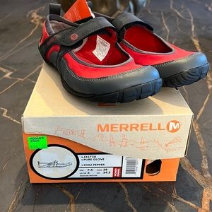Merrill Barefoot Pure Glove J35728 Chili Pepper Women’s Size 7.5